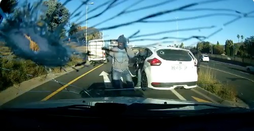 Bedfordview robbery, Dashcam footage of security escort vehicle : Video