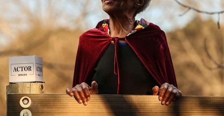 Mary Twala wins award