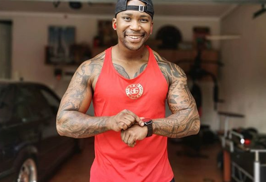 Naak Musiq Twitter hacked