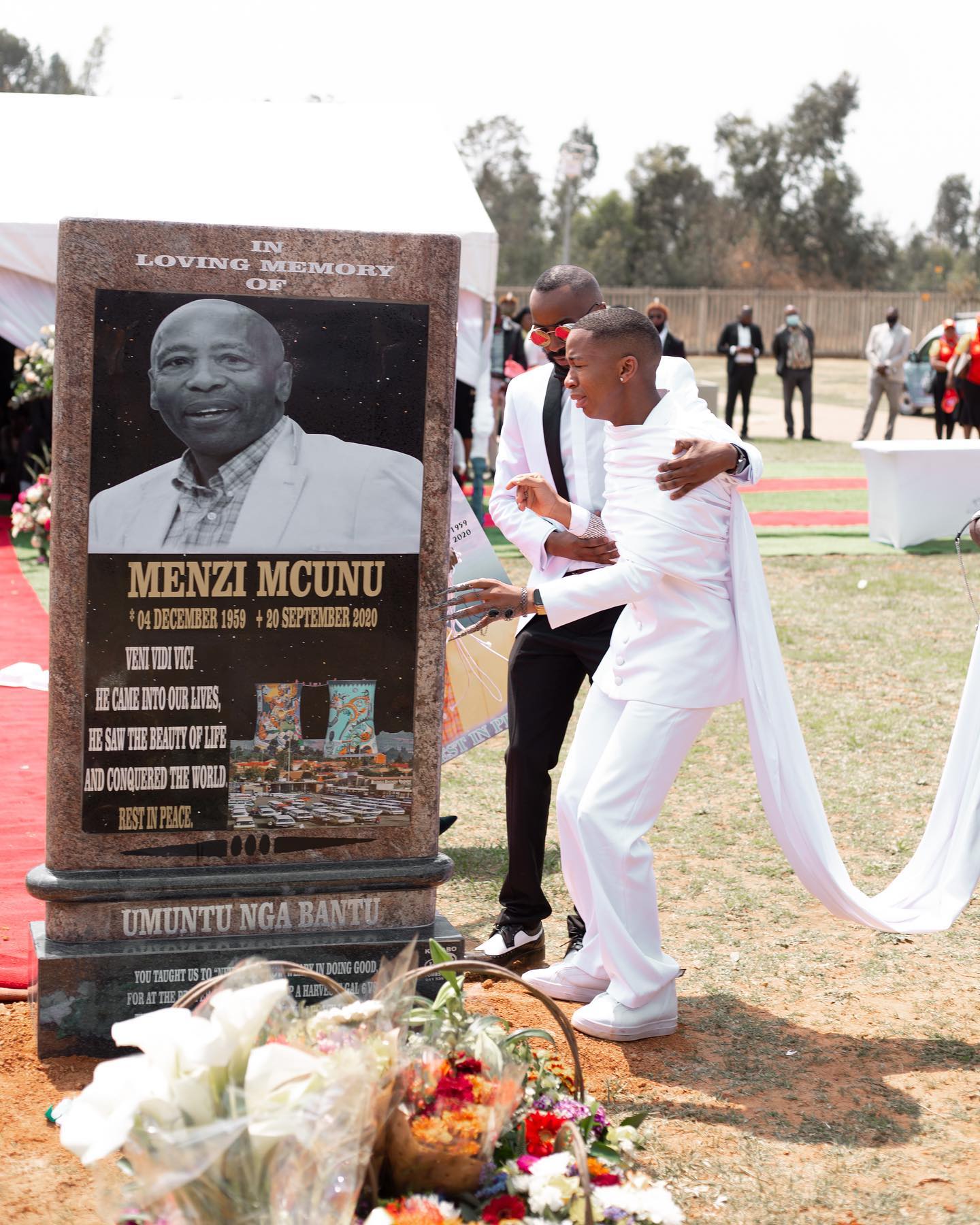 Lasizwe mourns his father Menzi Mcunu