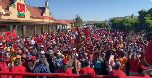 #Senekal LIVE Updates EFF members arrive in Senekal