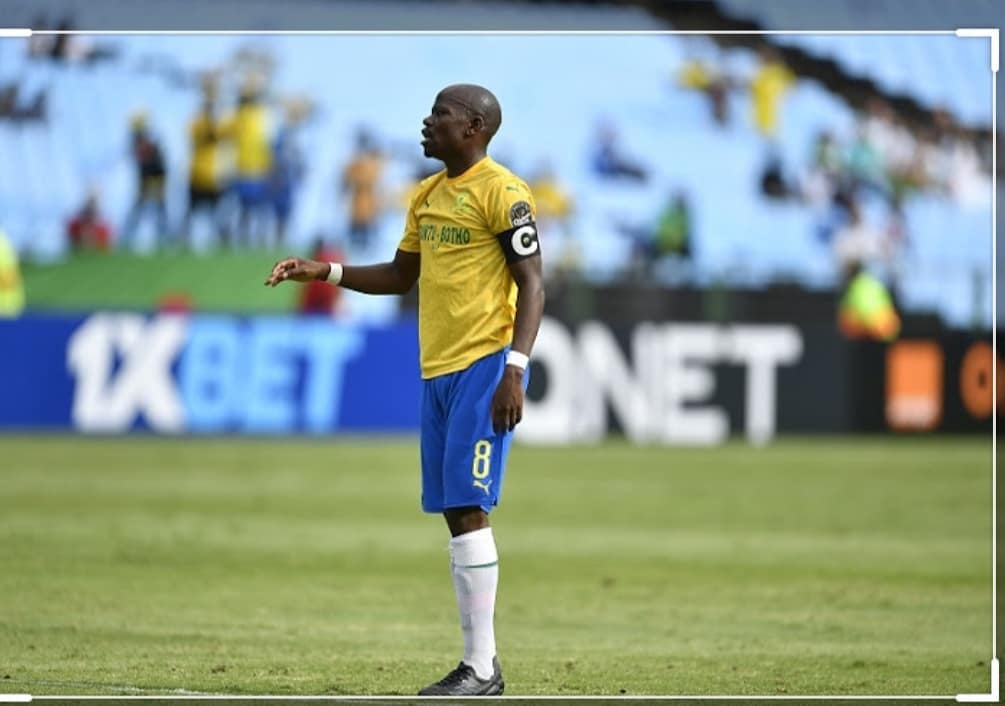 Hlompho Kekana Biography, Age, Sundowns, Pictures, Girlfriend, Net Worth