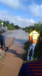 Gweru River Swallows up a double cab and 6 passengers