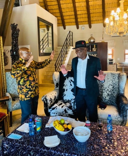 Pictures: Is this Jacob Zuma’s favourite Nkandla tea outfit?