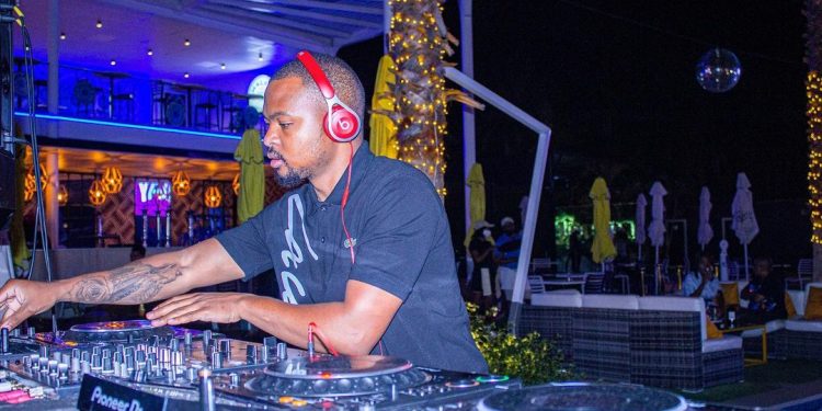 Josiah De Disciple Biography, Music, JazziDisciples, Girlfriend, Net Worth