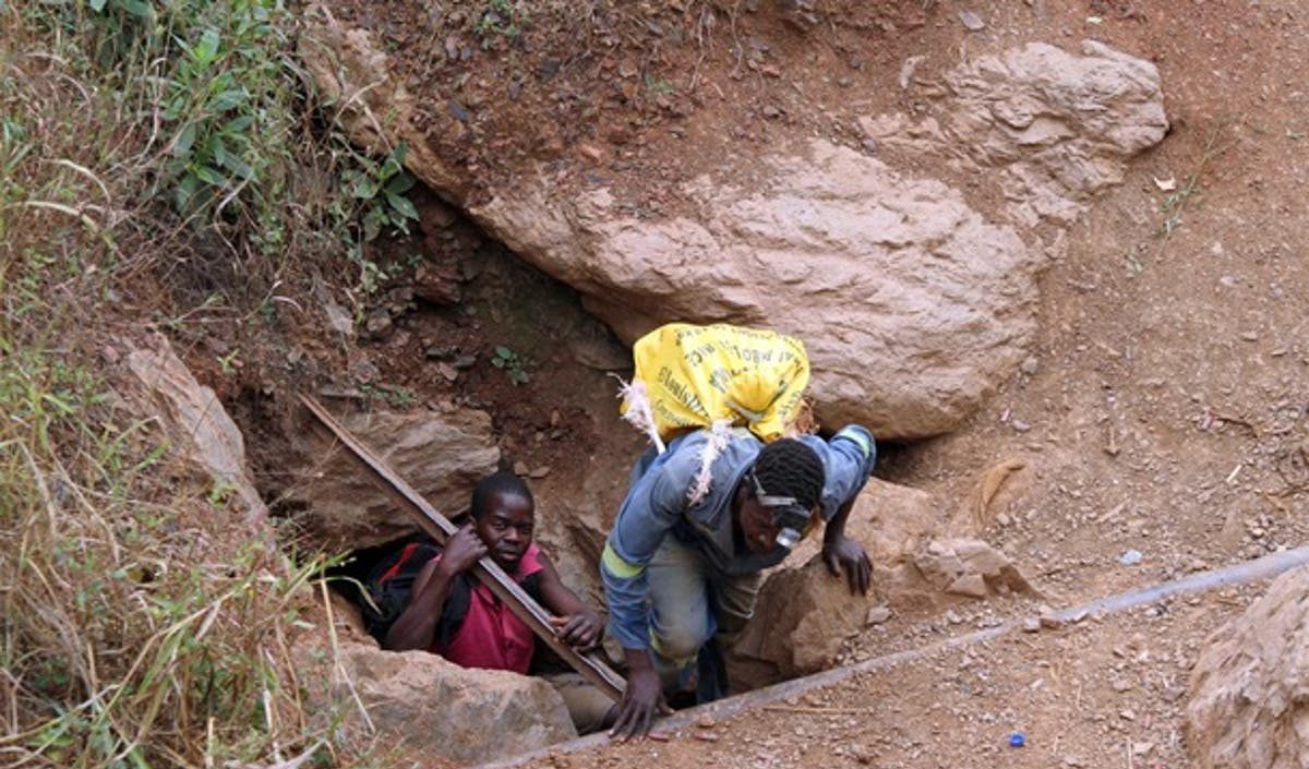 Chinese Miner robbed at gunpoint at Dore Green Mine