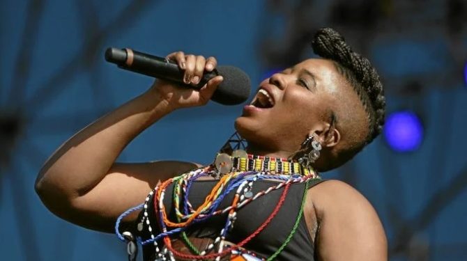 S_ex starved Thandiswa Mazwai 'No man has hit on me in about 15 years!'