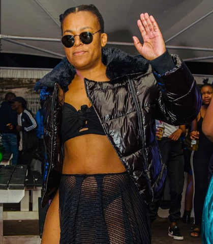 Video: Zodwa Lite parades the streets of Mzansi wearing only body paint