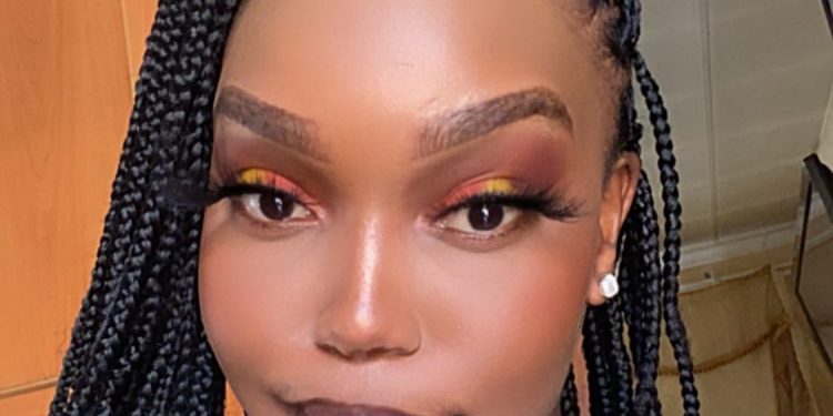 Video: Actress and social media influencer Keabetswe accepts the bu*tt workout challenge