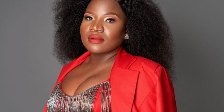 Mzansi wishes Makhadzi a happy birthday but doubts she is 25