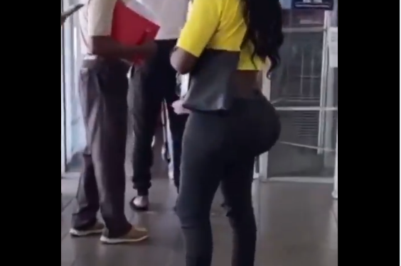 Video: Girl wearing fake foam buttocks gets roasted on social media