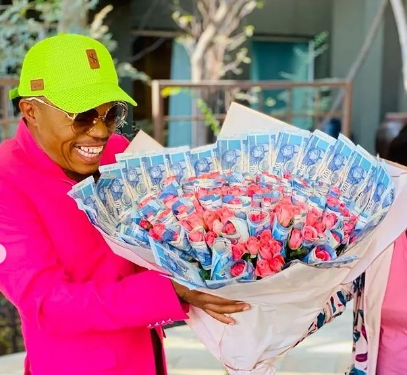 Pictures: Somizi gets roses wrapped with R12 000 from new boyfriend