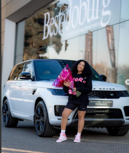 Amanda du-Pont and her Range Rover Sport