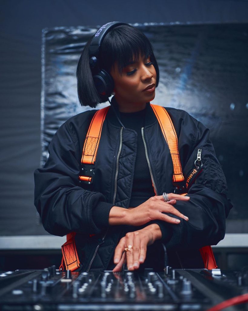 Dj Thuli Phongolo