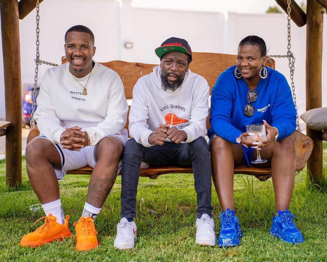 Shauwn Mkhize and Andile Mpisane visit Zola 7 in the wake of his financial problems
