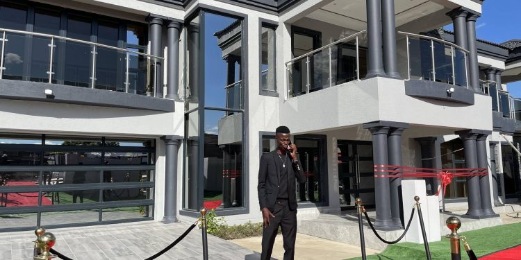 King Monada's lavish housewarming party