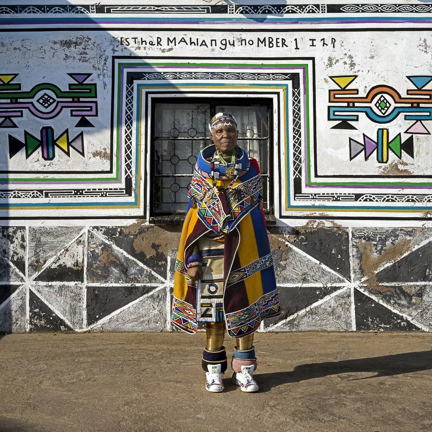 Artist Dr Esther Mahlangu attacked and nearly strangled to death in a robbery