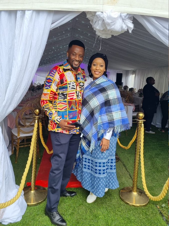 Muvhango actress Buhle Samuels at her traditional wedding - Source: Twitter@musakhawula