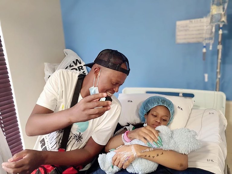 Mampintsha and Babes Wodumo's 10 times kiss challenge