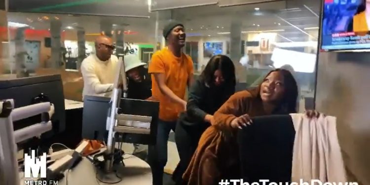 Makhadzi teaches Metro FM presenters her moves