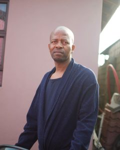 Zakhele Mabasa as Sihle