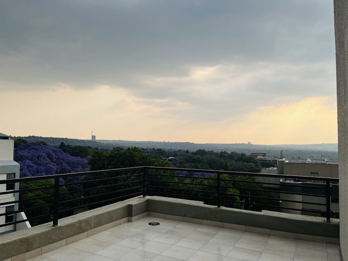 Berita shows off Joburg's apartment - Source: Instagram