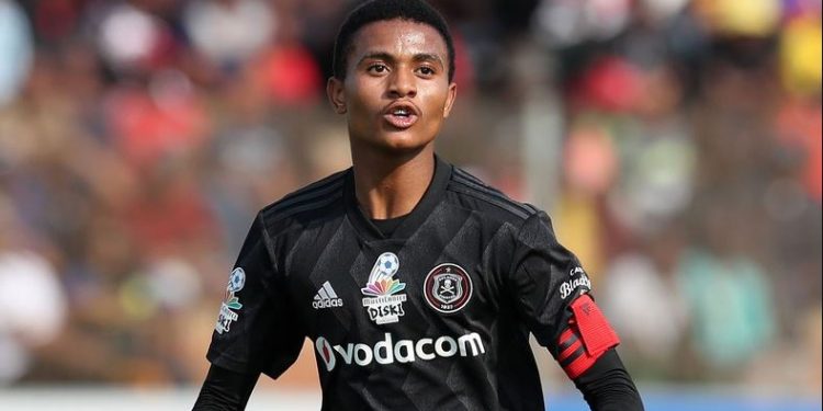 Augustine Mahlonoko has left Orlando Pirates